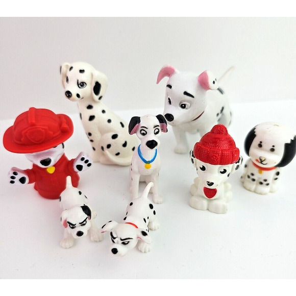 Lot Of 8 Small White Black Spots Dogs DISNEY 101 Dalmatian Pet Patrol Figures - Picture 2 of 8